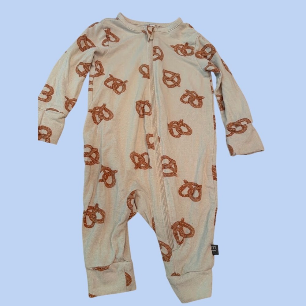 Modern Moments by Gerber Baby Pretzel Print Zip Sleeper Jumpsuit Tan 0-3 Months